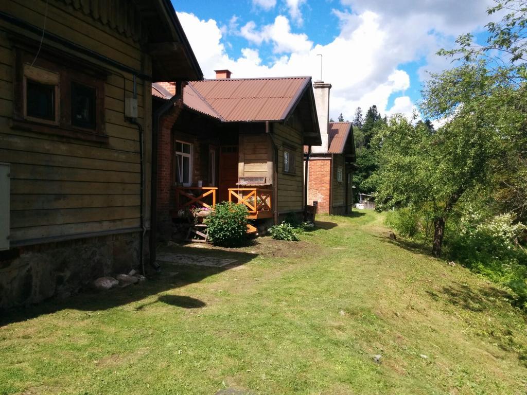 Viesu Nams Vilhelmine Hotel Ligatne Exterior photo